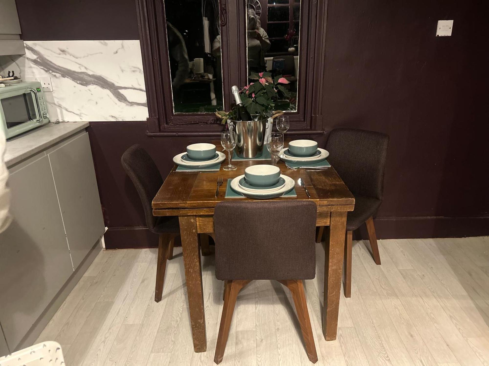 Park View: Spacious Family House Near Town Centre with Pet-Friendly Policy Wisbech Exterior photo